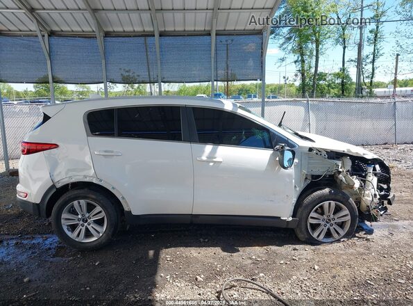 KNDPMCACXH7081024 2017 KIA SPORTAGE White ხელსაწყოთა პანელის ხედი