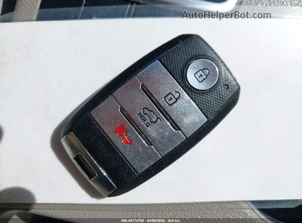 KNDPN3AC3K7533593 2019 KIA SPORTAGE Белый Вид панели приборов