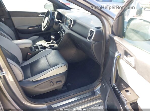 KNDPR3A68H7084256 2017 KIA SPORTAGE Gray Widok wnętrza z przodu