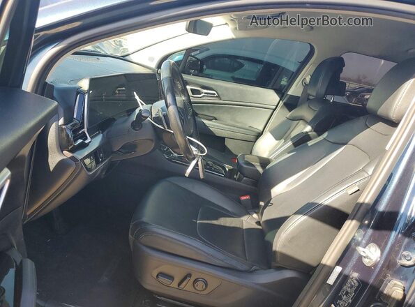 KNDPVCAG5P7063495 2023 KIA SPORTAGE Синий Вид салона спереди