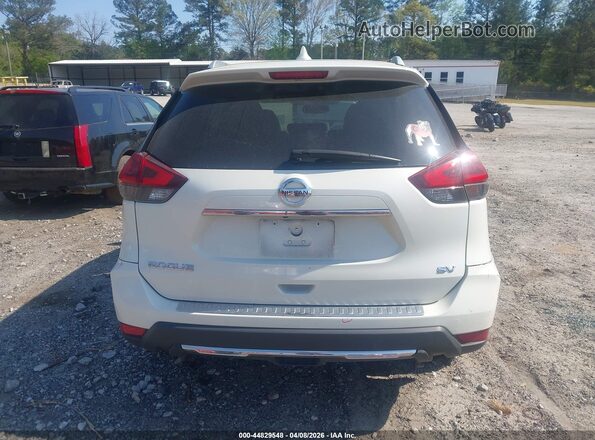 KNMAT2MT2JP576208 2018 NISSAN ROGUE White 