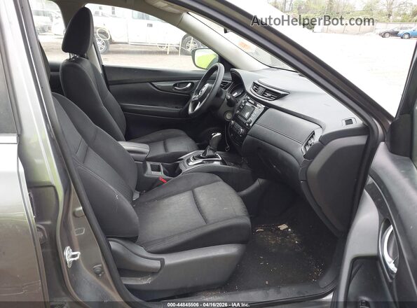 KNMAT2MT5HP553242 2017 NISSAN ROGUE Gray Вид салону спереду