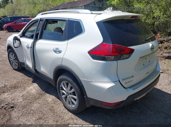 KNMAT2MT8HP511437 2017 NISSAN ROGUE Белый Задняя левая четверть