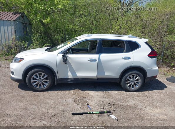 KNMAT2MT8HP511437 2017 NISSAN ROGUE Белый Панорамный вид салона 360°
