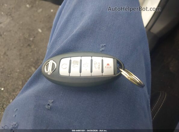 KNMAT2MV1HP521079 2017 NISSAN ROGUE White Widok deski rozdzielczej