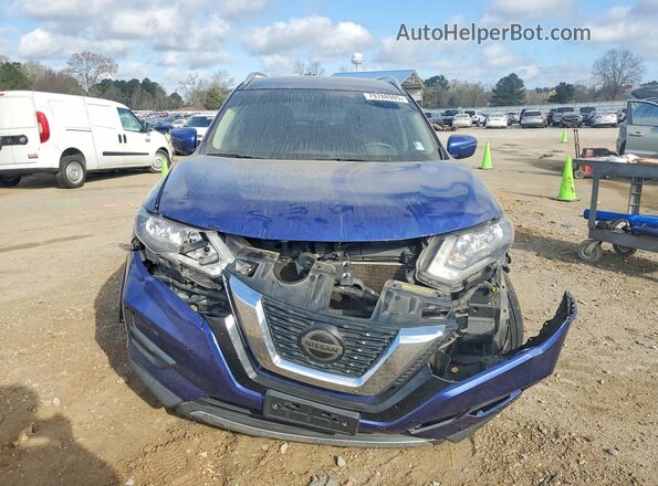 KNMAT2MV7JP559552 2018 NISSAN ROGUE Синий Вид спереди