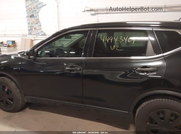 KNMAT2MV8GP700458 2016 NISSAN ROGUE Black 