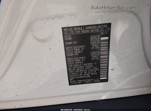 KNMAT2MV8HP613385 2017 NISSAN ROGUE White Widok komory silnika