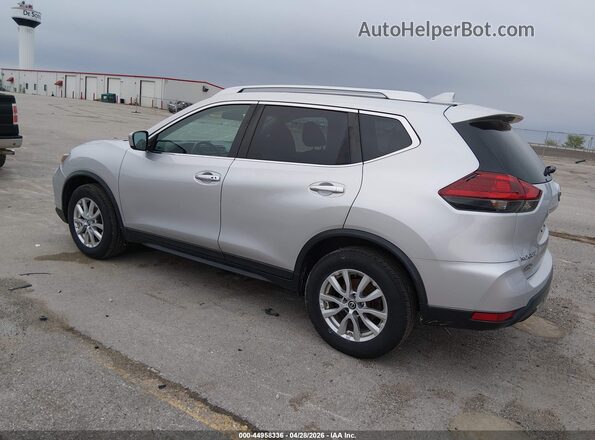 KNMAT2MVXJP539926 2018 NISSAN ROGUE Серебряный Задняя левая четверть