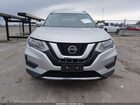 2018 Nissan Rogue Sv Серебряный vin: KNMAT2MVXJP539926