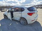 2019 Buick Envision Essence Белый vin: LRBFX2SA0KD008147