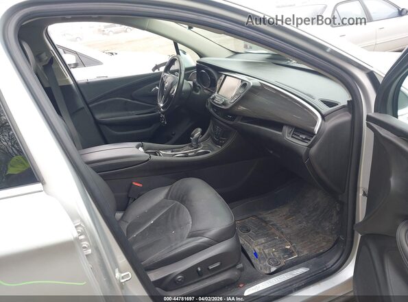 LRBFX2SA8KD004475 2019 BUICK ENVISION Silver წინა სალონის ხედი