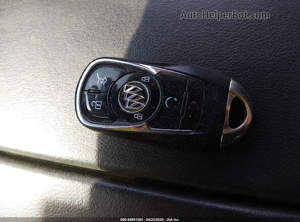 LRBFXBSA5HD095035 2017 BUICK ENVISION Red Vista del salpicadero