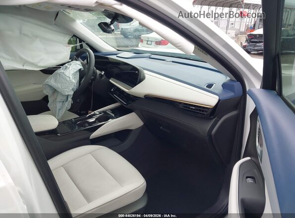 LRBFZME48SD038315 2025 BUICK ENVISION Белый Вид салона спереди
