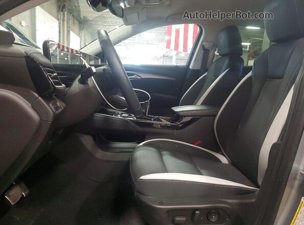 LRBFZPE46RD013392 2024 BUICK ENVISION Gray Vista interior delantera