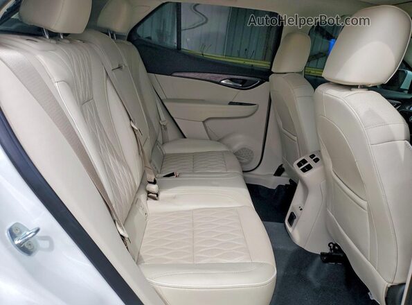 LRBFZSR42PD066844 2023 BUICK ENVISION White უკანა სალონის ხედი