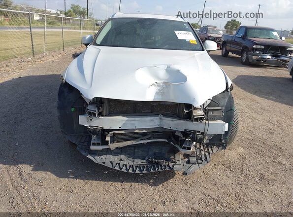 LYV102RK2JB087635 2018 VOLVO XC60 Белый Вид спереди