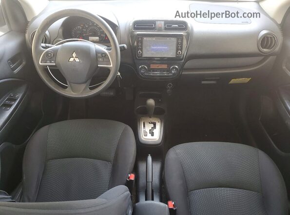 ML32F3FJ0LHF05377 2020 MITSUBISHI MIRAGE Серебряный Вид панели приборов