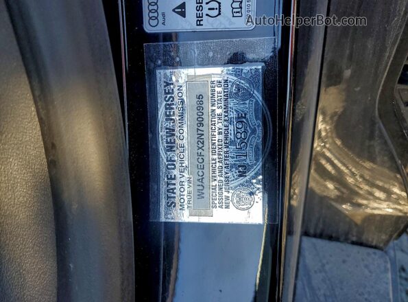 NJ1589E 2022 AUDI R8 Black Vista del compartimento del motor