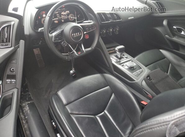 NJ1589E 2022 AUDI R8 Black Vista del salpicadero