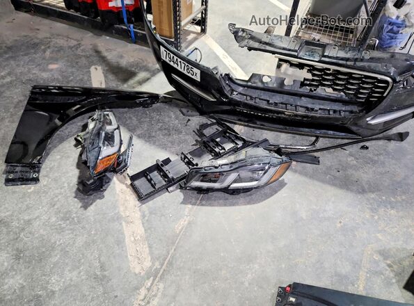 SADCJ2EXXPA713041 2023 JAGUAR F-PACE Black VIN կոդի պիտակի տեսք