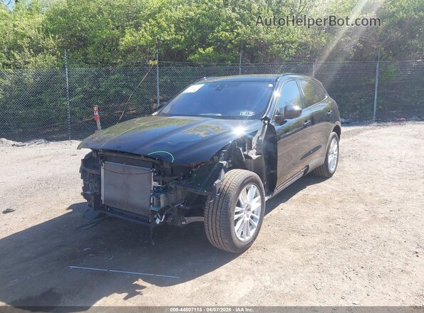SADCK2BV3HA061851 2017 JAGUAR F-PACE Черный Вид спереди
