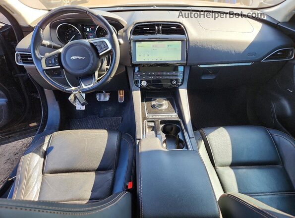 SADCK2FX6KA398162 2019 JAGUAR F-PACE Black Vista del salpicadero