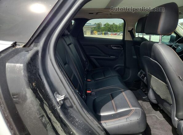 SADCK2GX1KA609136 2019 JAGUAR F-PACE White Widok tylnych siedzeń