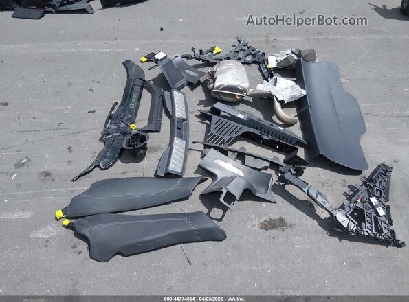 SADCT2EX3RA723360 2024 JAGUAR F-PACE Red Vista del cuadro de instrumentos
