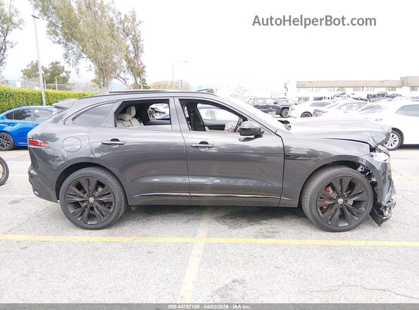 SADCT2FU3RA720835 2024 JAGUAR F-PACE Gray Rear interior view