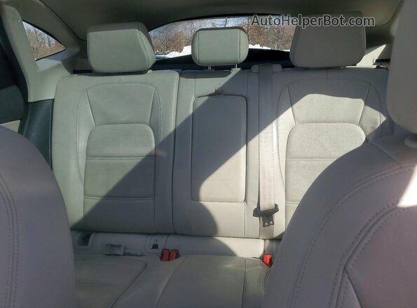 SADFP2FX7L1013353 2020 JAGUAR E-PACE Silver Вид задніх сидінь