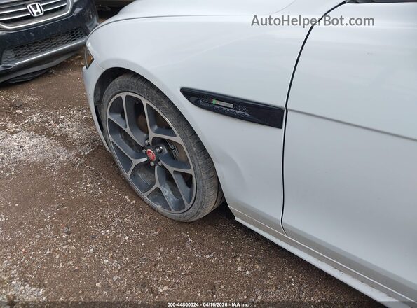 SAJAF4EV1JCP24697 2018 JAGUAR XF Белый Вид спереди