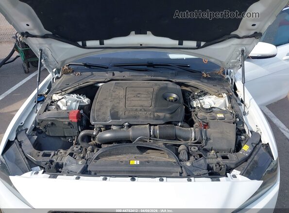 SAJAR4FX3KCP52820 2019 JAGUAR XF Белый Вид сзади