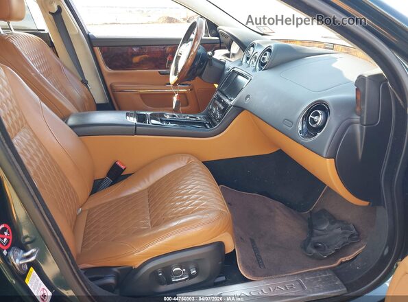 SAJWJ2GD0G8V96526 2016 JAGUAR XJ Зеленый Вид салона спереди