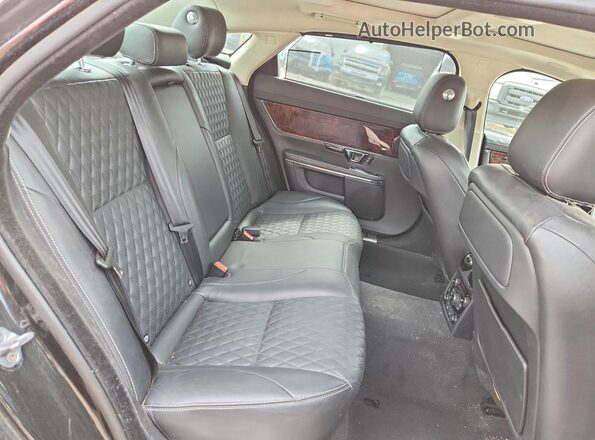 SAJWJ2GD0G8W02437 2016 JAGUAR XJL Black Vista de los asientos traseros