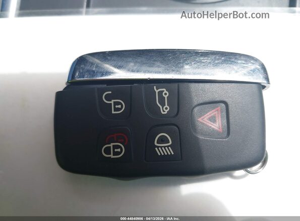 SALCP2RX5JH740871 2018 LAND ROVER DISCOVERY SPORT Белый Вид панели приборов