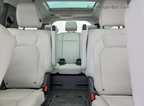 SALE2FEUXS2446929 2025 LAND ROVER DEFENDER Белый Вид задних сидений