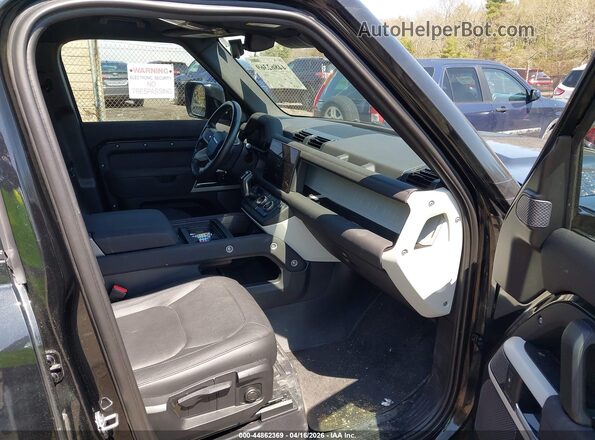 SALEJ7EX6P2121799 2023 LAND ROVER DEFENDER Черный Вид салона спереди