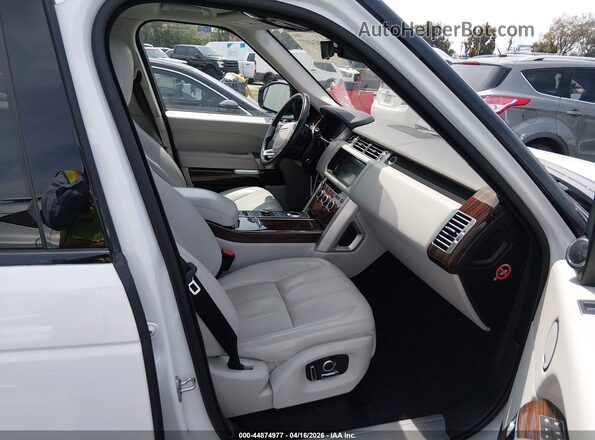SALGS2FE0HA351982 2017 LAND ROVER RANGE ROVER Белый Вид салона спереди