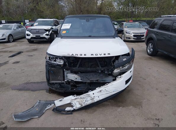 SALGS5FE3HA331209 2017 LAND ROVER RANGE ROVER White Widok zestawu wskaźników