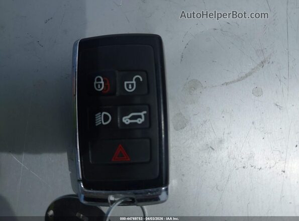SALRG2RK3JA071586 2018 LAND ROVER DISCOVERY Белый Вид панели приборов