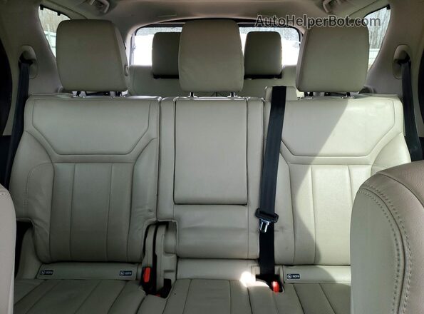 SALRG2RV8L2427151 2020 LAND ROVER DISCOVERY White Widok tylnych siedzeń