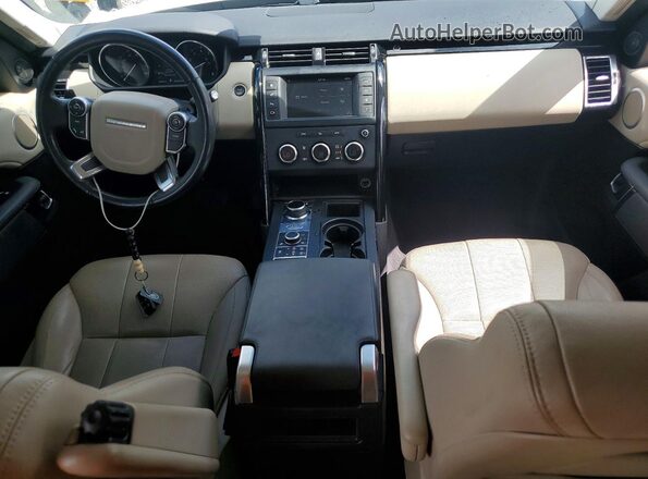 SALRGBBV4HA028213 2017 LAND ROVER DISCOVERY White Вид панелі приладів