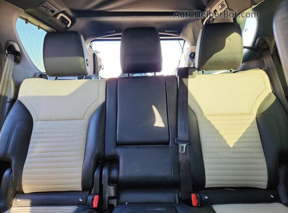 SALRT4EU8N2456799 2022 LAND ROVER DISCOVERY White Vista de los asientos traseros