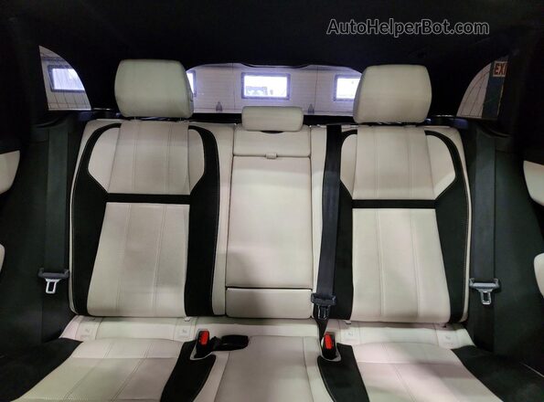 SALYL2EX9KA783854 2019 LAND ROVER RANGE Gray Widok tylnych siedzeń