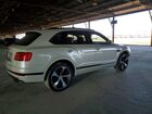 2020 Bentley Bentayga Бежевый vin: SJAAM2ZVXLC030209
