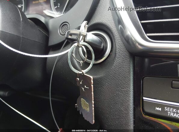 SJKCH5CPXHA027740 2017 INFINITI QX30 Gray Вид панелі приладів