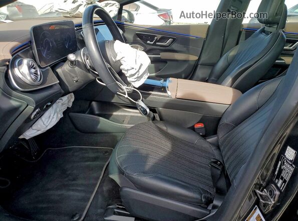 W1KCG2DB8PA033287 2023 MERCEDES-BENZ EQS Gray Front interior view
