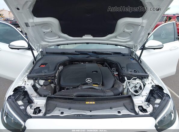 W1KZF8DB2MA920301 2021 MERCEDES-BENZ E-CLASS Белый Вид сзади