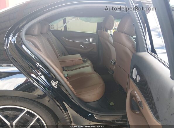 W1KZF8DB8MA898899 2021 MERCEDES-BENZ E-CLASS Черный Вид наклейки с VIN-кодом